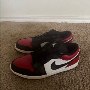 Nike Air Jordan 1 Low Bred Toe Black/Red 553558-612 Men's Size:10.5